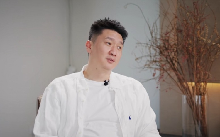 孙悦:我鼻梁被打断睡觉打呼噜 国家队室友杜锋王仕鹏经常黑眼圈 孙悦:我鼻梁被打断睡觉打呼噜 国家队室友杜锋王仕鹏经常黑眼圈